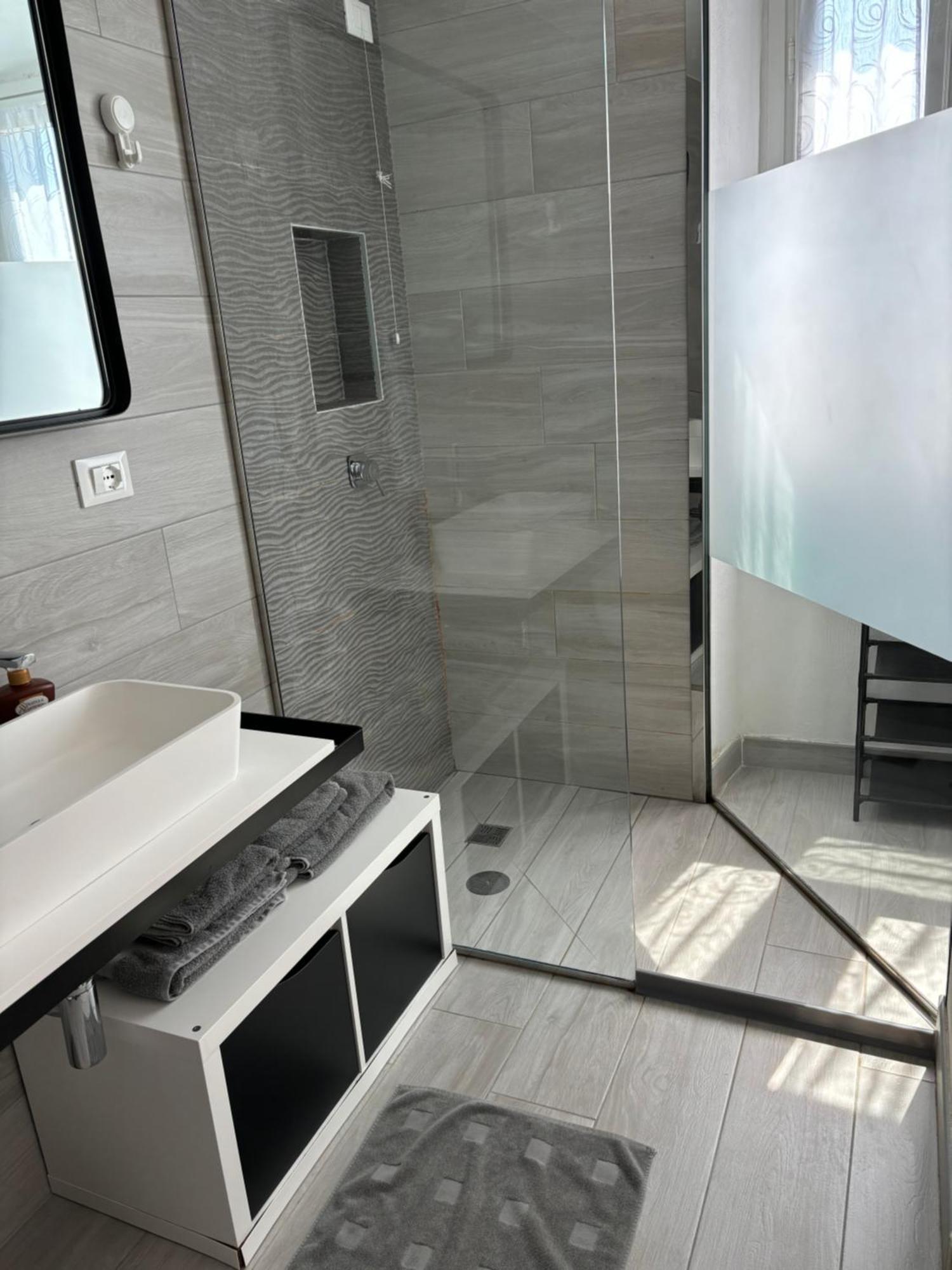 Apartment Chez Ary: Sulla Strada Del Clusane